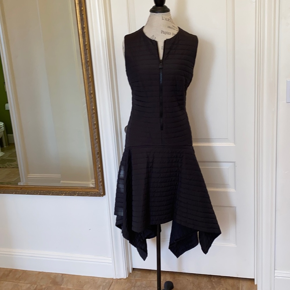 A-K-R-I-S Dress